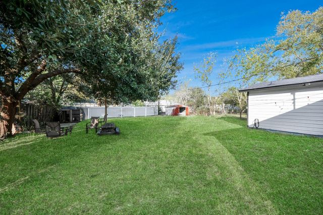 2926 Knotty Oaks Trl Trail, Houston, TX 77045