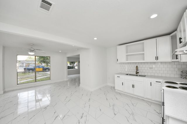 2926 Knotty Oaks Trl Trail, Houston, TX 77045