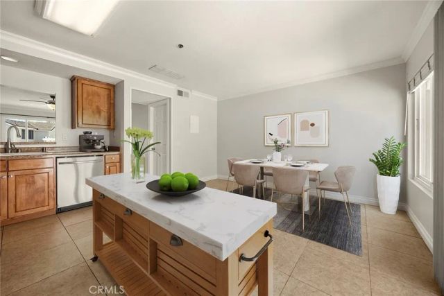 25885 Trabuco 101, Lake Forest, CA 92630