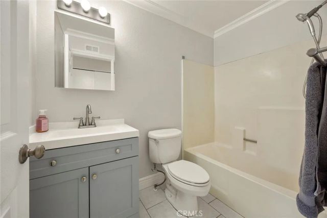 25885 Trabuco 101, Lake Forest, CA 92630