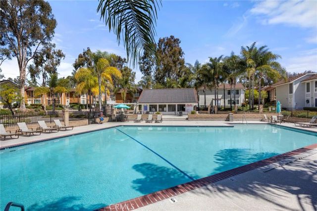 25885 Trabuco 101, Lake Forest, CA 92630
