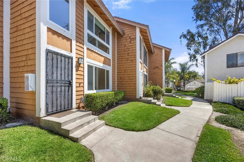 25885 Trabuco 101, Lake Forest, CA 92630