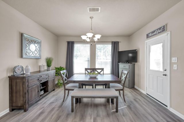 711 Stonewall Jackson Court, Conroe, TX 77302