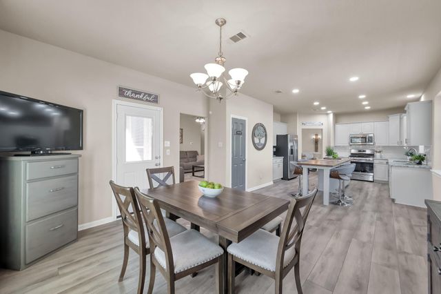 711 Stonewall Jackson Court, Conroe, TX 77302