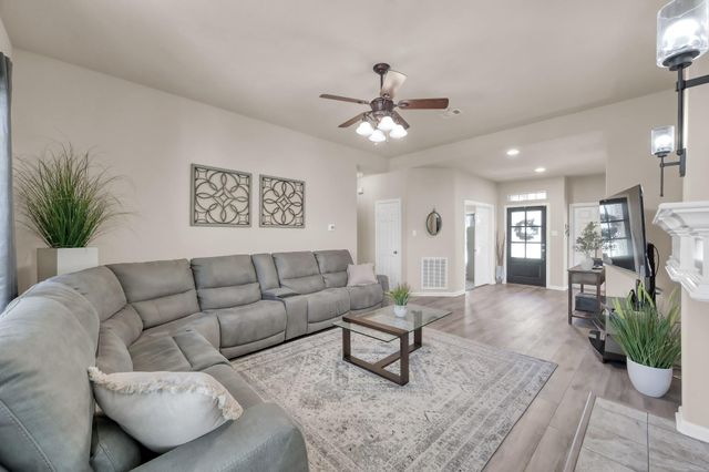 711 Stonewall Jackson Court, Conroe, TX 77302