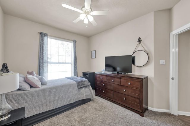 711 Stonewall Jackson Court, Conroe, TX 77302