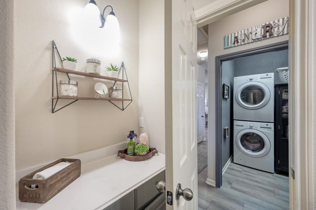 711 Stonewall Jackson Court, Conroe, TX 77302