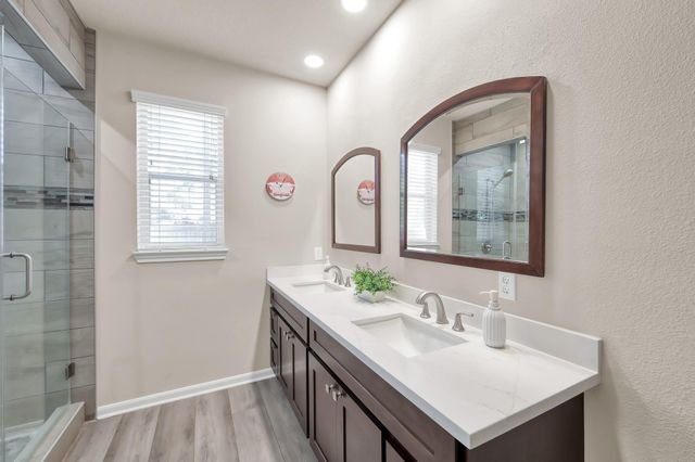 711 Stonewall Jackson Court, Conroe, TX 77302