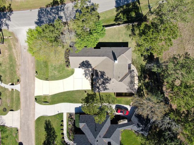 711 Stonewall Jackson Court, Conroe, TX 77302