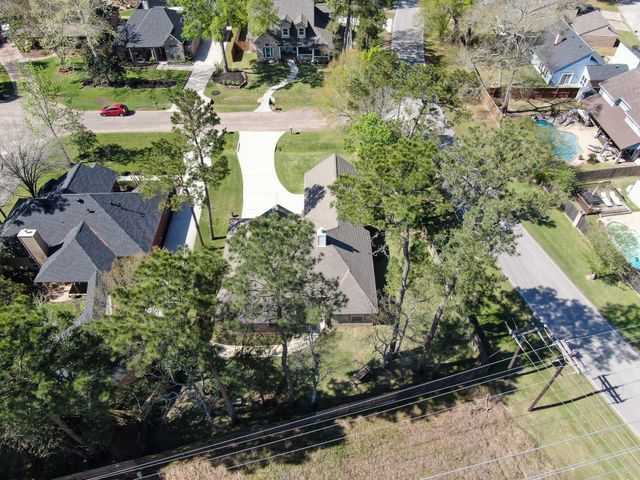 711 Stonewall Jackson Court, Conroe, TX 77302