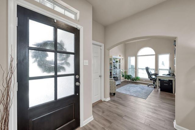 711 Stonewall Jackson Court, Conroe, TX 77302