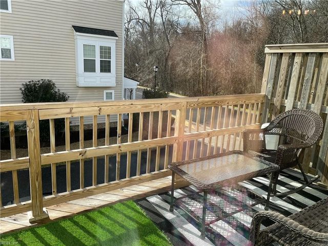 282 Paradise DR, Portsmouth, VA 23701