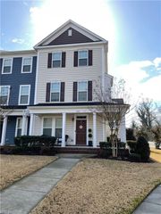 282 Paradise DR, Portsmouth, VA 23701