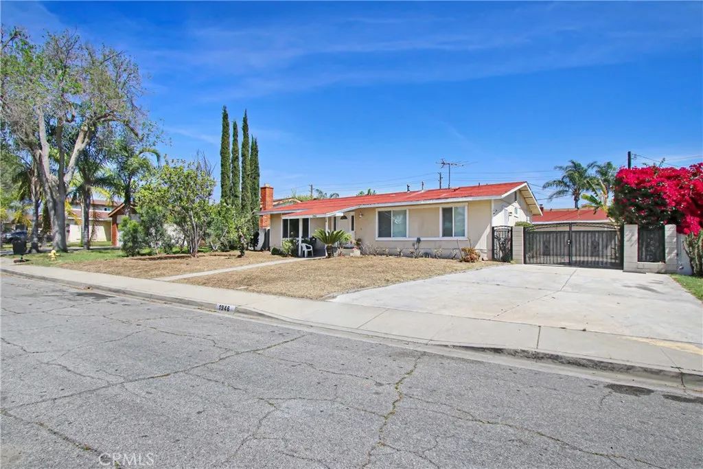 1946 San Simeon, Pomona, CA 91767