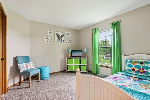 28645 Sunflower LANE, Waterford, WI 53185