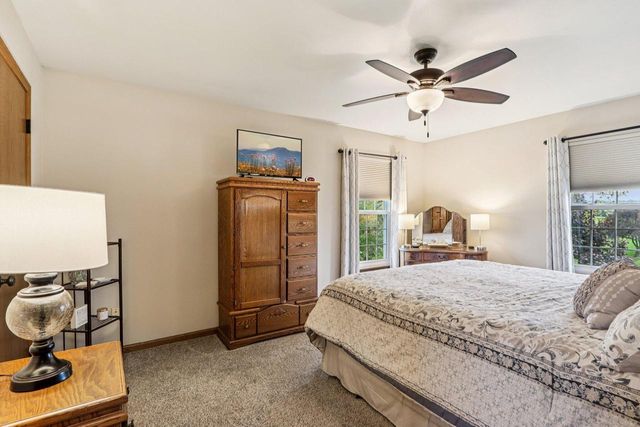 28645 Sunflower LANE, Waterford, WI 53185