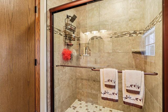 28645 Sunflower LANE, Waterford, WI 53185