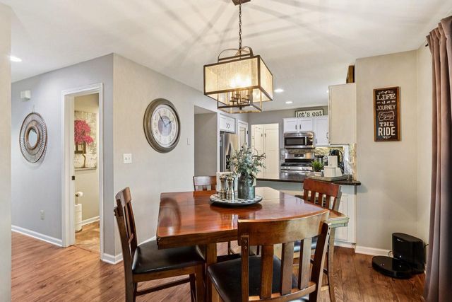 28645 Sunflower LANE, Waterford, WI 53185