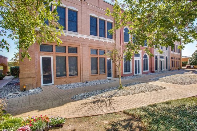 11351 Hilltop Road 202, Argyle, TX 76226