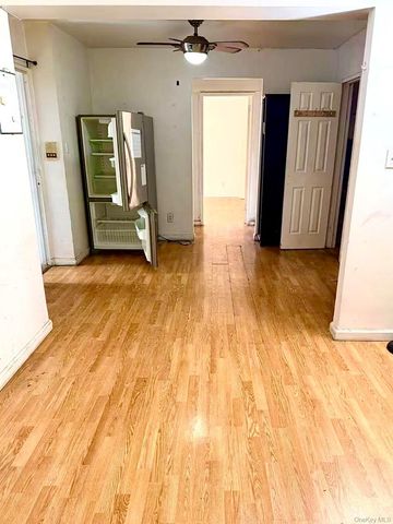 13630 Stanford Avenue 1A, Flushing, NY 11355