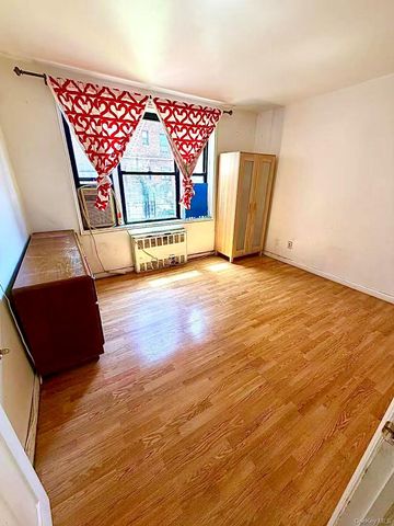 13630 Stanford Avenue 1A, Flushing, NY 11355