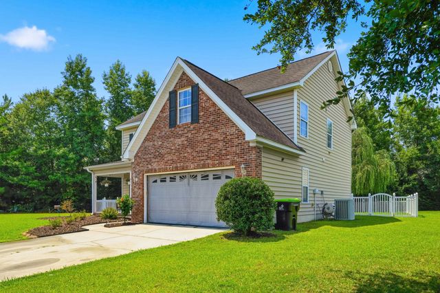 211 Oak Landing Dr., Conway, SC 29527