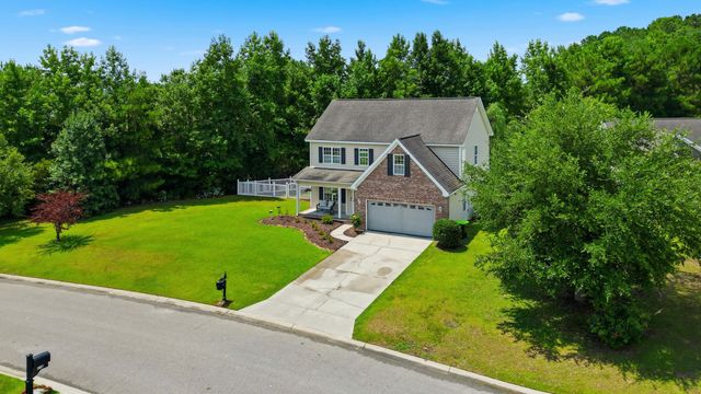 211 Oak Landing Dr., Conway, SC 29527