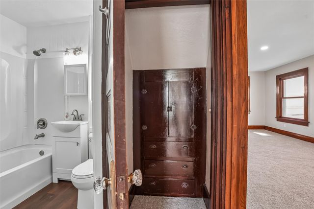 6418 SE 55th Street, Carlisle, IA 50047
