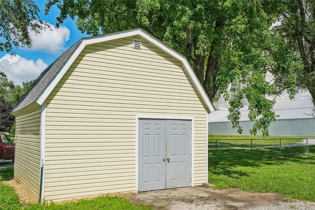 6418 SE 55th Street, Carlisle, IA 50047