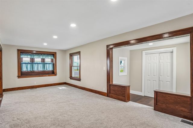 6418 SE 55th Street, Carlisle, IA 50047