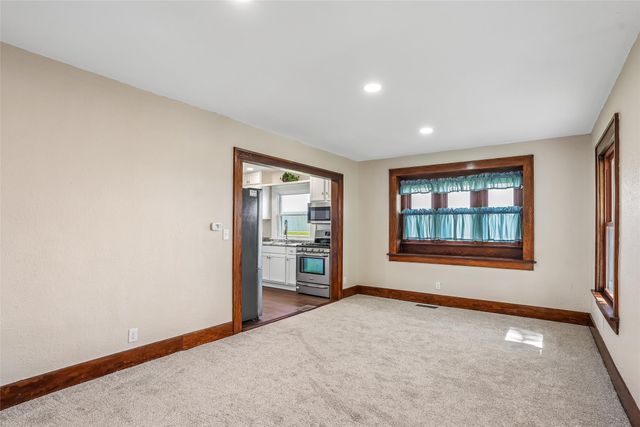 6418 SE 55th Street, Carlisle, IA 50047
