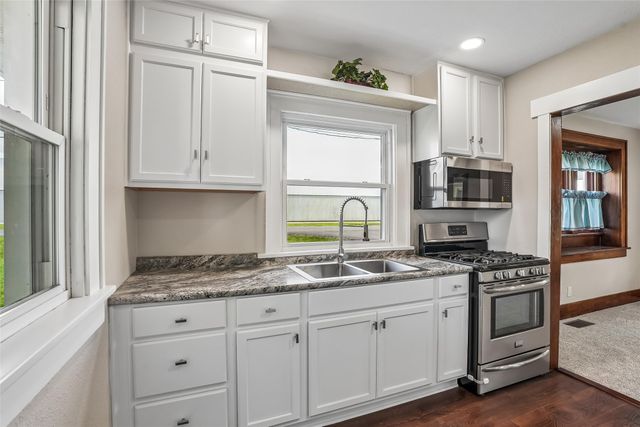 6418 SE 55th Street, Carlisle, IA 50047