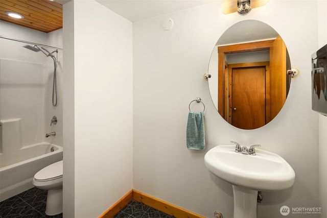 17833 236th Place NE, Woodinville, WA 98077