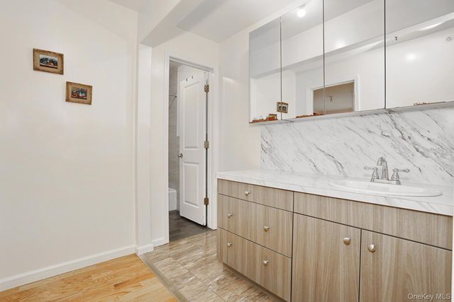 2 Wiener Drive, Monsey, NY 10952