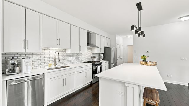 10634 Gabrielle Lane, Orland Park, IL 60462