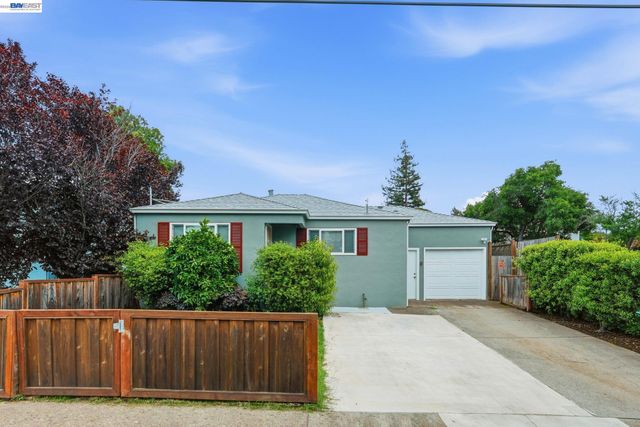 1839 Hill Ave, Hayward, CA 94541