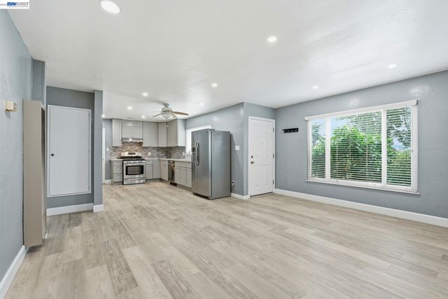 1839 Hill Ave, Hayward, CA 94541