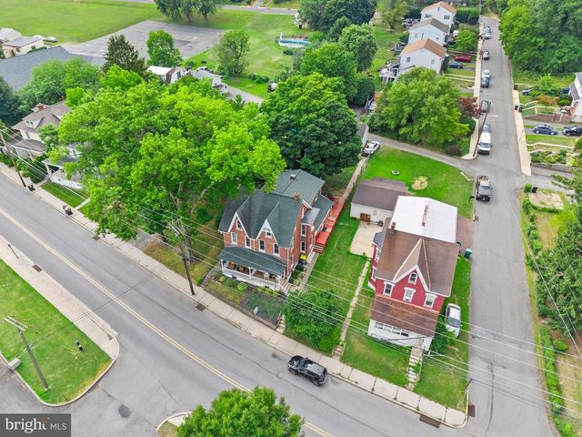 1761 S MAIN ST, Bechtelsville, PA 19505