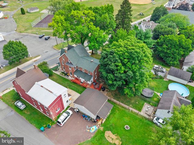 1761 S MAIN ST, Bechtelsville, PA 19505