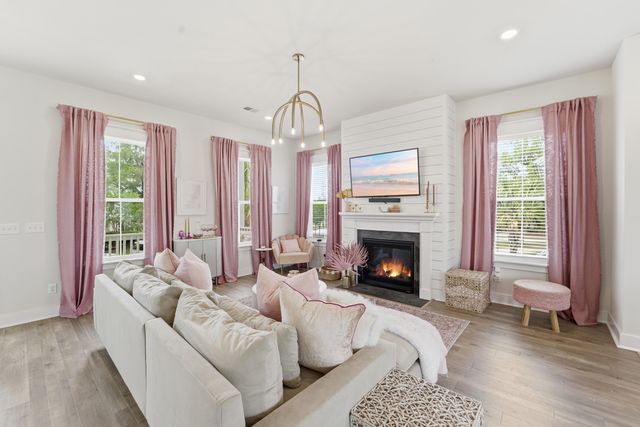 820 Forrest Drive, Charleston, SC 29492