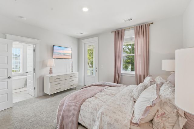 820 Forrest Drive, Charleston, SC 29492