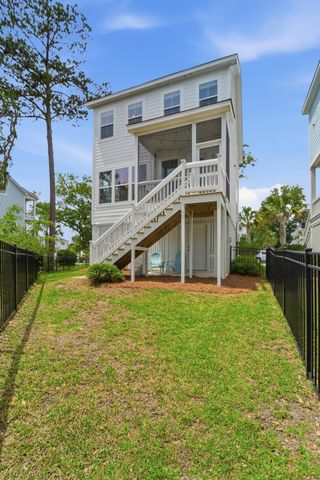 820 Forrest Drive, Charleston, SC 29492
