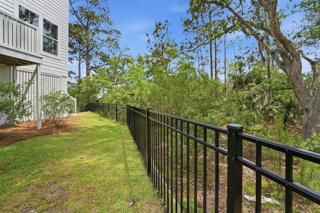 820 Forrest Drive, Charleston, SC 29492