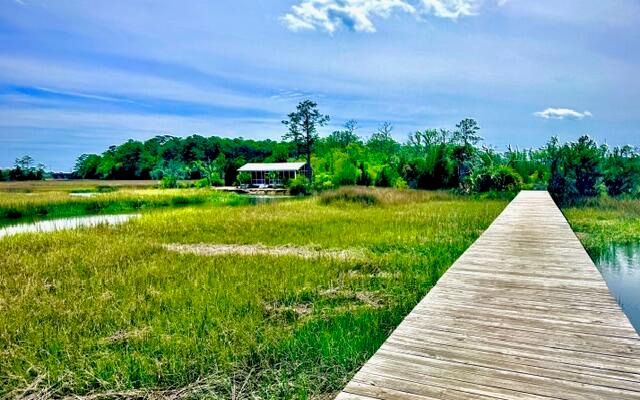 820 Forrest Drive, Charleston, SC 29492