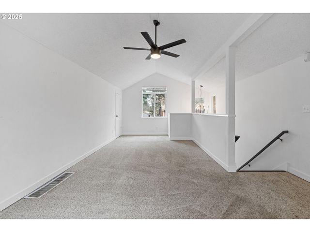 23 Se 205TH Pl, Gresham, OR 97030