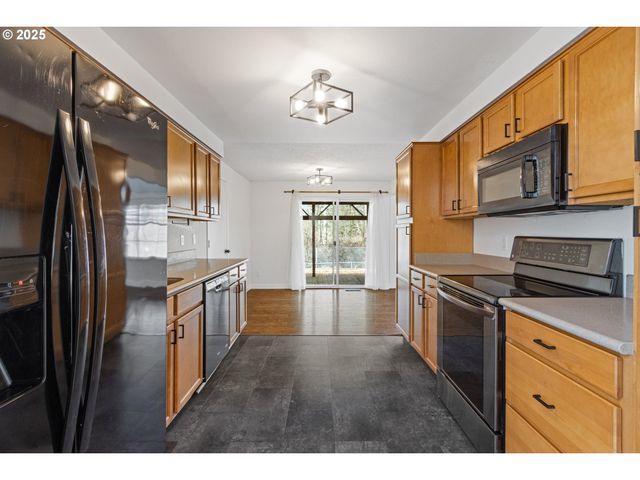 23 Se 205TH Pl, Gresham, OR 97030