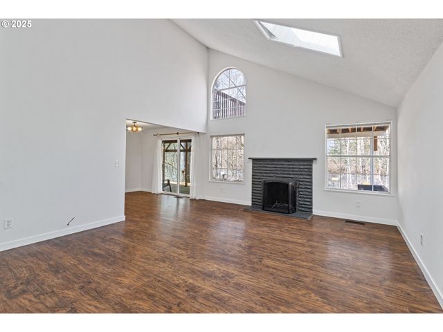 23 Se 205TH Pl, Gresham, OR 97030