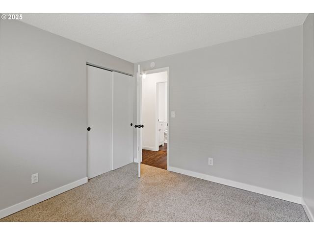 23 Se 205TH Pl, Gresham, OR 97030