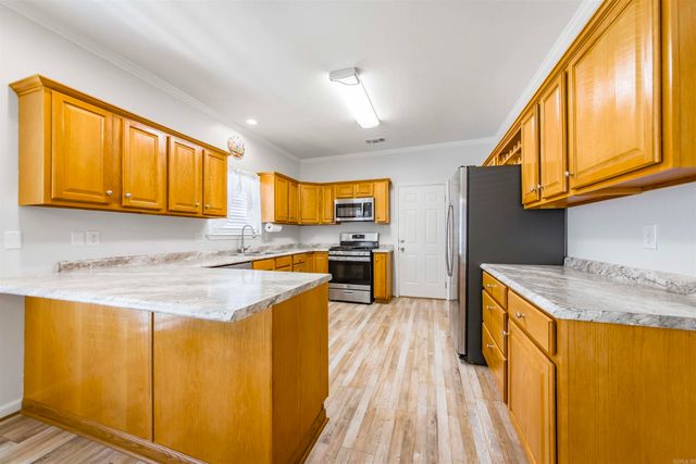 4116 Wildflower Lane, Benton, AR 72015