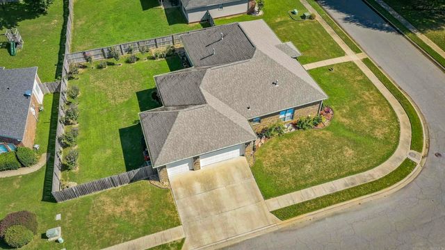 4116 Wildflower Lane, Benton, AR 72015
